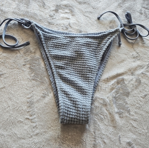 Zaful Crochet High Cut String Tie Side Bikini Bottom Size Medium (6) - Picture 5 of 8